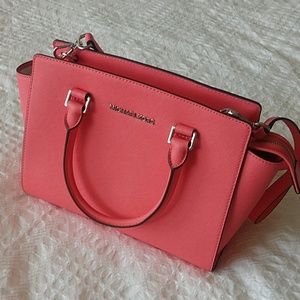 Michael Kors purse
